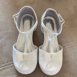 New! Without tags. Nina white dress shoes